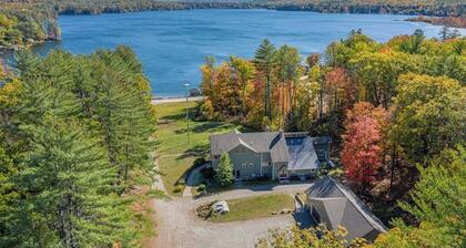 Lakefront 8BR with gym, game room, & home theatre