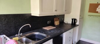 Cosy Cottage Retreat in Huddersfield