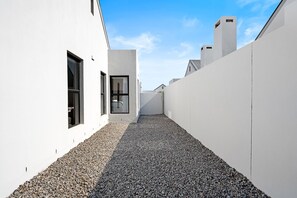 Casa (2 Bedrooms) | Interior