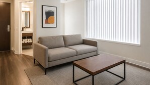 Living area - Solenne Park Hotel (Toronto)