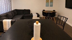 Living area - House Of Cards (Saskatoon)