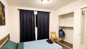 Room - House Of Cards (Saskatoon)