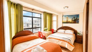 Comfort-Dreibettzimmer, Stadtblick
