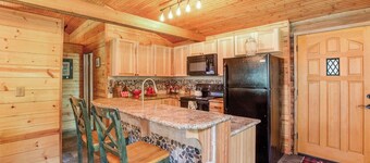 Charming 1BR Lakefront - Dock