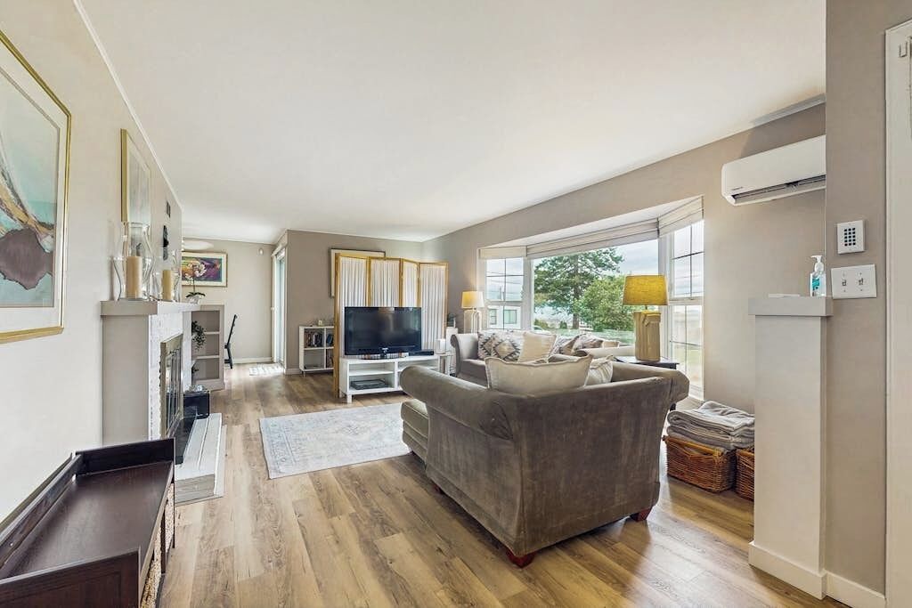 3br Waterview - Deck - Washer Dryer - Burien, WA