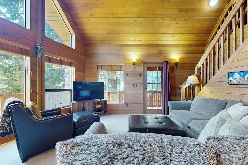 2br With Loft Retreat With Mountain Views, Hot Tub - Snoqualmie Pass