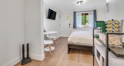 Mountain-view Suite - 1st-Floor - Dog Friendly