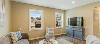 Liberty Bay Loft & Front Street Suite