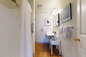 Unclassified image, 4 of 25, button - 1BR Hotel Room right in Downtown Port Townsend (Port Townsend)