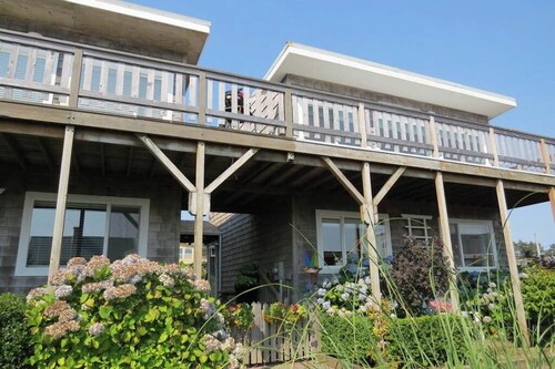 3BR dog-friendly condo with ocean view