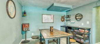 Incredible 4BR - Dock - Fireplace - Deck