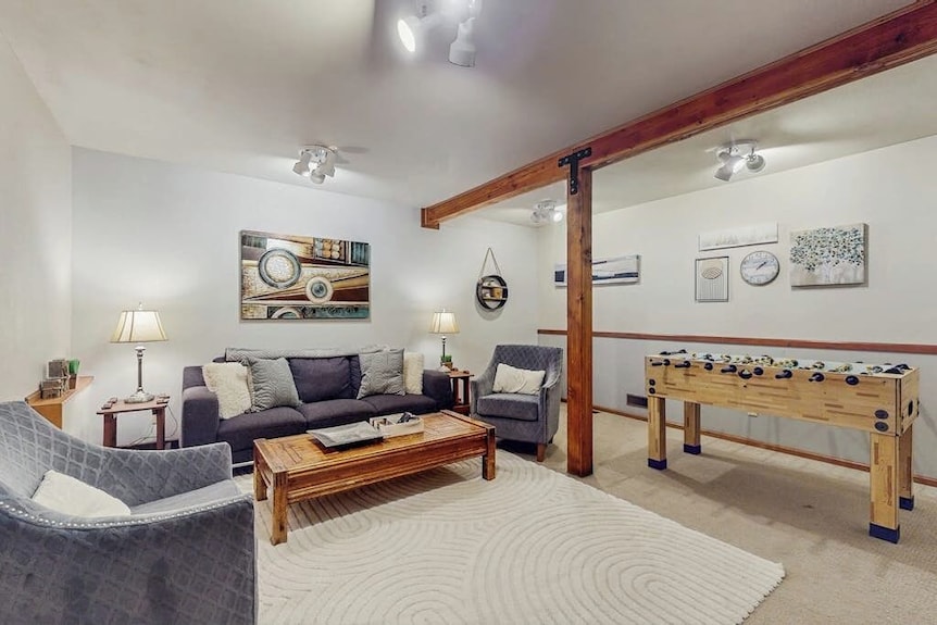 Delightful 2br - Woodstove - Balcony - Game Room - Snoqualmie Pass, WA