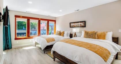 Historic Downtown 1BR - 2nd Floor - Central AC