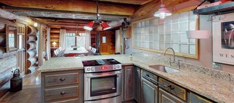Unique 2BR Mountainview - Wood Stove - Balcony