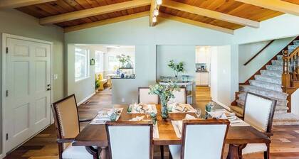 3BR waterfront oasis with fireplace & deck views