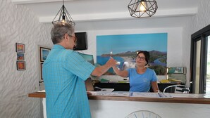 Lobby - Holiday Home 'La Bergerie De L'Ostriconi' with Mountain View, Shared Pool and Air Conditioning (Palasca)
