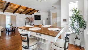Dining - Casa Luna, Modern Comfort (Visalia)