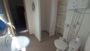 Uklassifisert bilde, 3 av 6, knapp