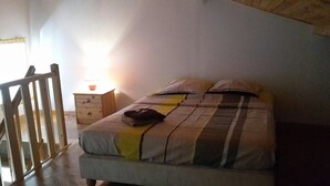 Unclassified image, 3 of 12, button - Vrbo Property (Grospierres)