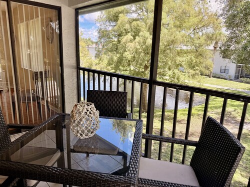 4108 - Beautifully Updated 2-bed/2-bath condo close to Beaches and IMG Academies