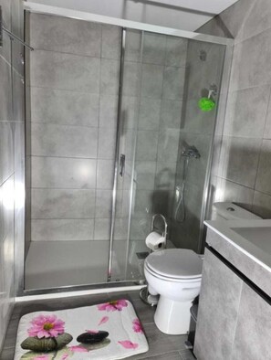 Bathroom - Cantinho da Eira (gração)