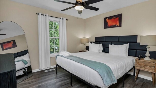 Unclassified image, 1 of 19, button - Cozy 2BR Near Prisma | Minutes to Downtown (Columbia)