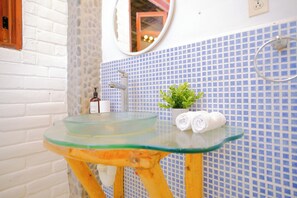 Bathroom - Las Golondrinas KM-59 (Taquillo)