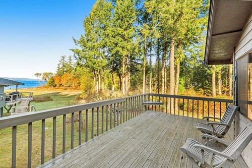 3BR Waterview - Fireplace - Balcony