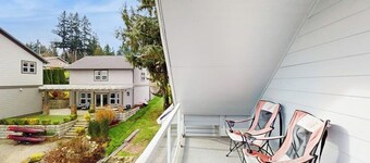 2 BR waterfront home with private dock and hot tub
