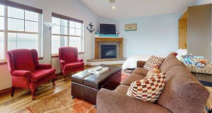 4 BR waterfront home on Camano Island