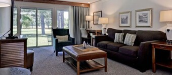 Kingsmill condo - 9th Fairway views near Busch Gardens & Colonial Williamsburg