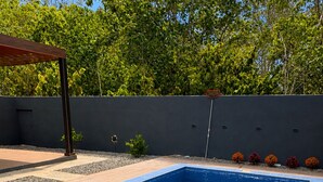 Pool - Villa | Pool + Hot Tub, Great Location and Signal (San Francisco de Macorís)