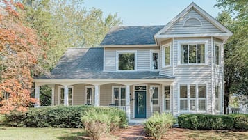 House, Private Bathroom (Fore Seasons) | Exterior