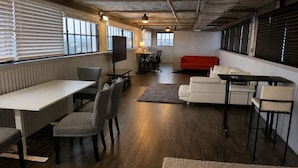 Unclassified image, 5 of 7, button - The Beauty Loft 360° Views (Dallas)