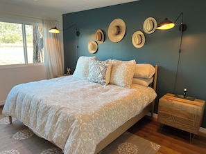 Unclassified image, 3 of 22, button - Charming 3-bedroom house in adorable Kenwood with cool vibes (Kenwood)