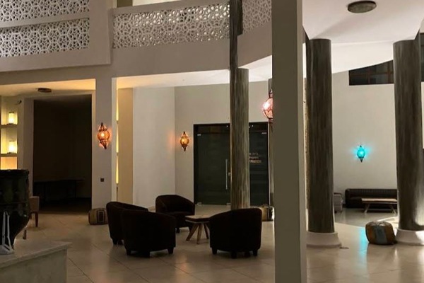 Bar lounge
