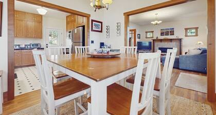 3BR Oceanfront Dog Friendly - Fireplace