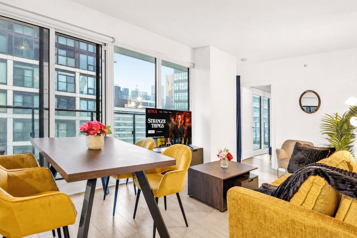 Family Condo, 2 Bedrooms, Non Smoking, Refrigerator & Microwave | Living area