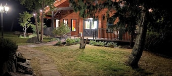 Boutique Forest Retreat - Hot Springs Nearby