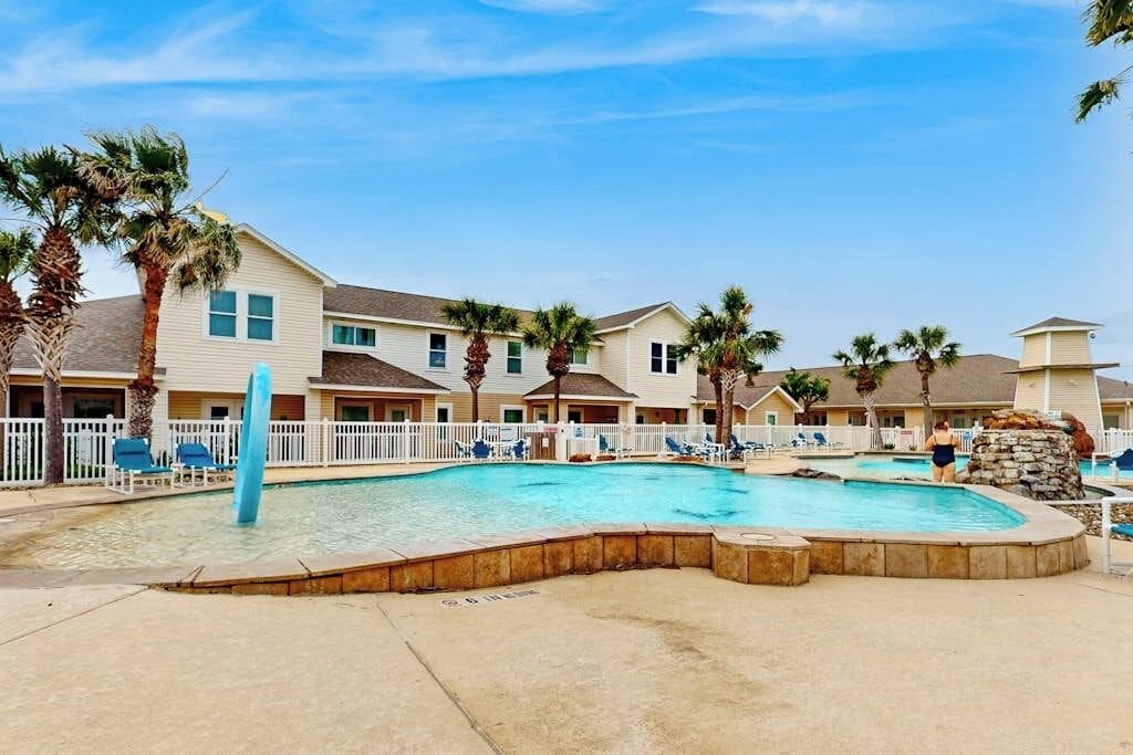 泳池