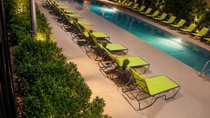 Pool - Cozy Everett Getaway (Chelsea)