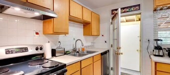 Welcoming 3-bedroom house with AC in charming Tallahassee