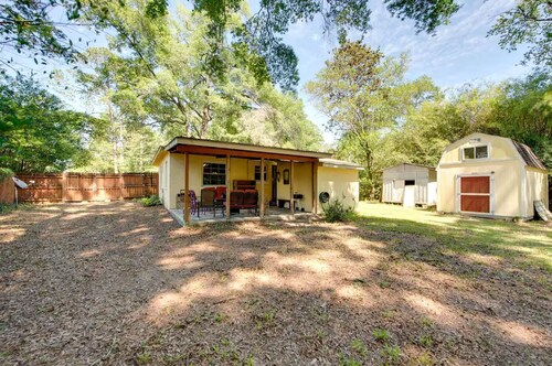 Welcoming 3-bedroom house with AC in charming Tallahassee