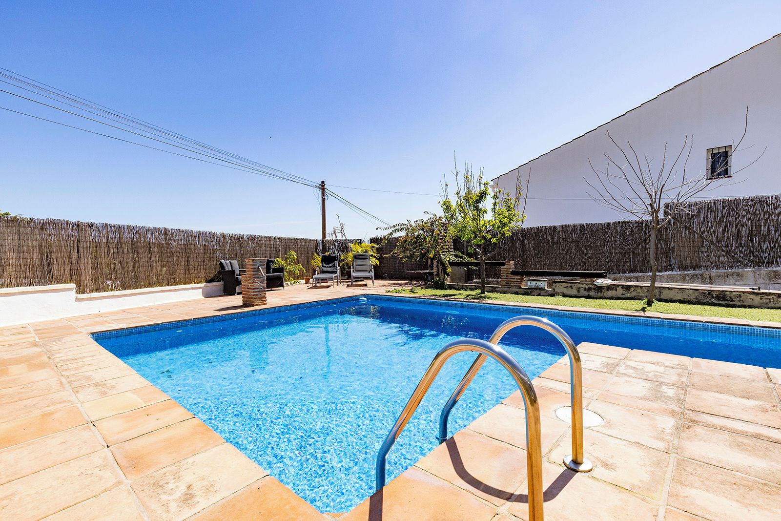 Piscine extérieure, piscine chauffée