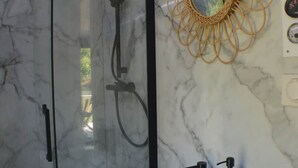 Bathroom - defaultName (Dives-sur-Mer)