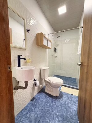 Bathroom - Apartamento central 5G/AC - Balcon privado (Cali)