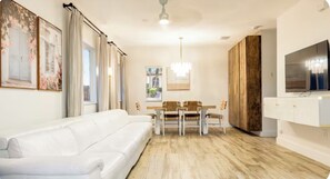 Living area - King Bed Primary • Spacious Boutique Stay (Homestead)