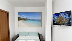 Room - Grande spazio esterno con idromassaggio (Valledoria)
