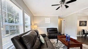 Living area - Waterfront Beaufort Home - 3 Miles to Parris Island & Downtown! (BEAUFORT)