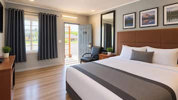Room, 1 King Bed | Desk, WiFi (free), bed sheets